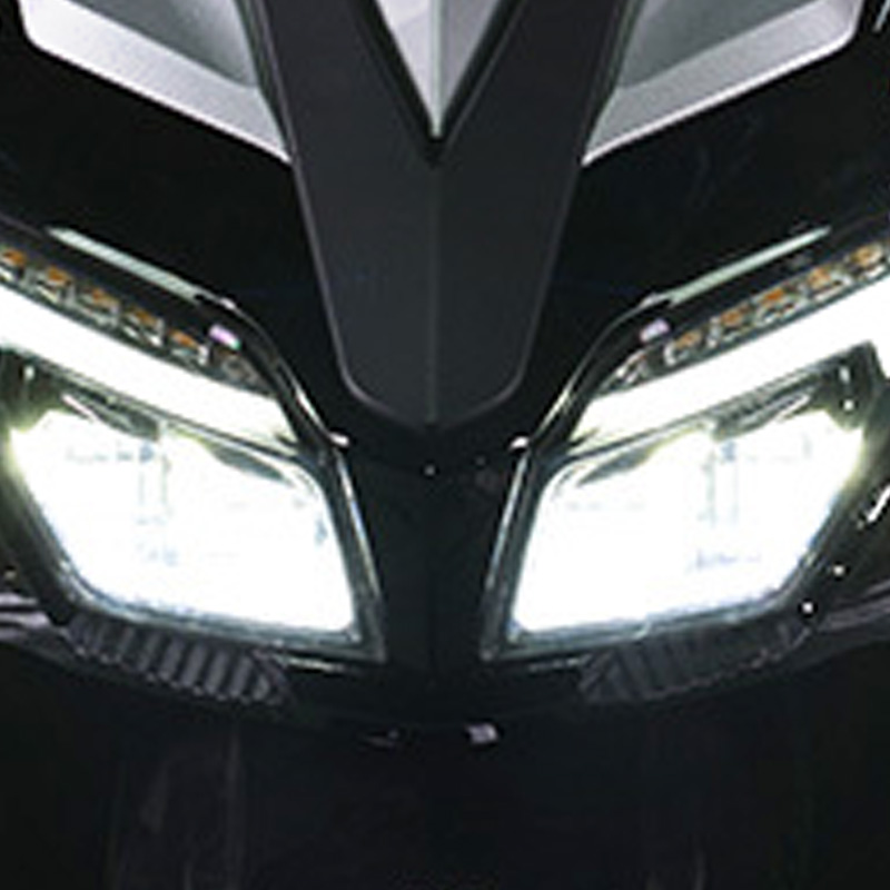 Motocicleta WOLF-X 150 cc con Instrumento Mecánico de Luz Fría